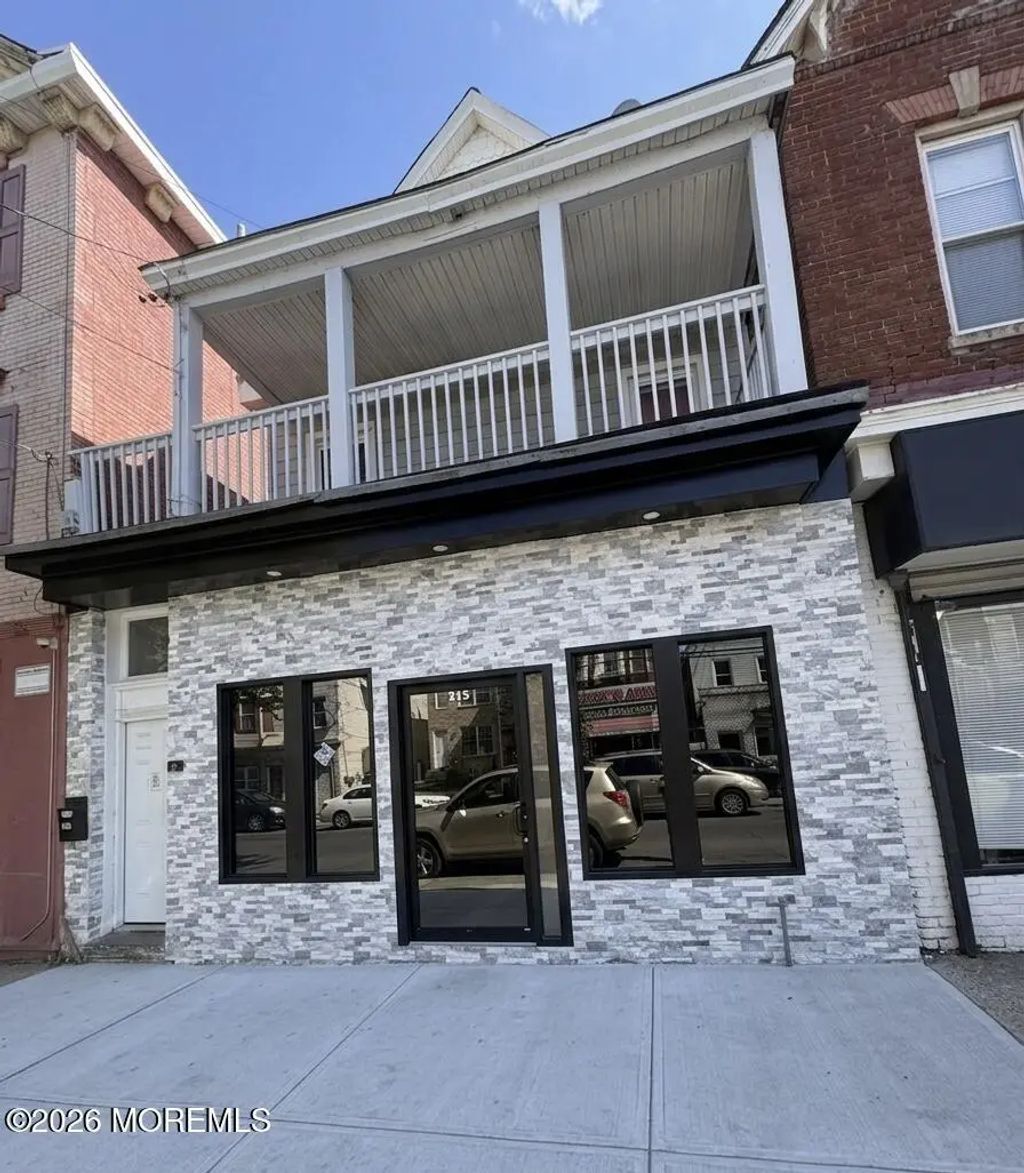 215 Hall Avenue, Perth Amboy City