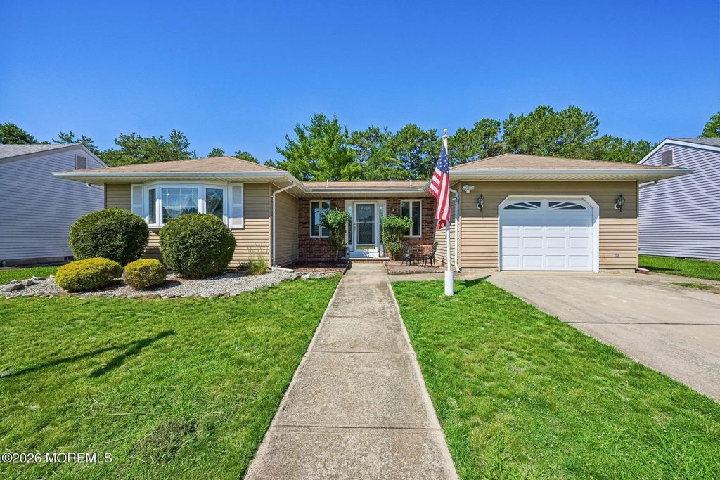 204 Pulaski Boulevard, Toms River