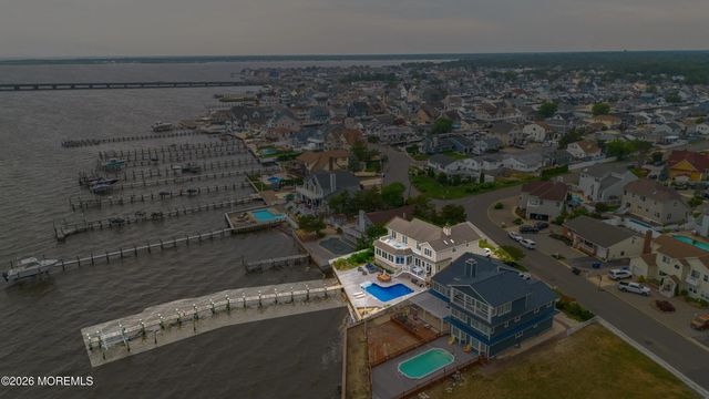 3287 Long Point Drive, Toms River
