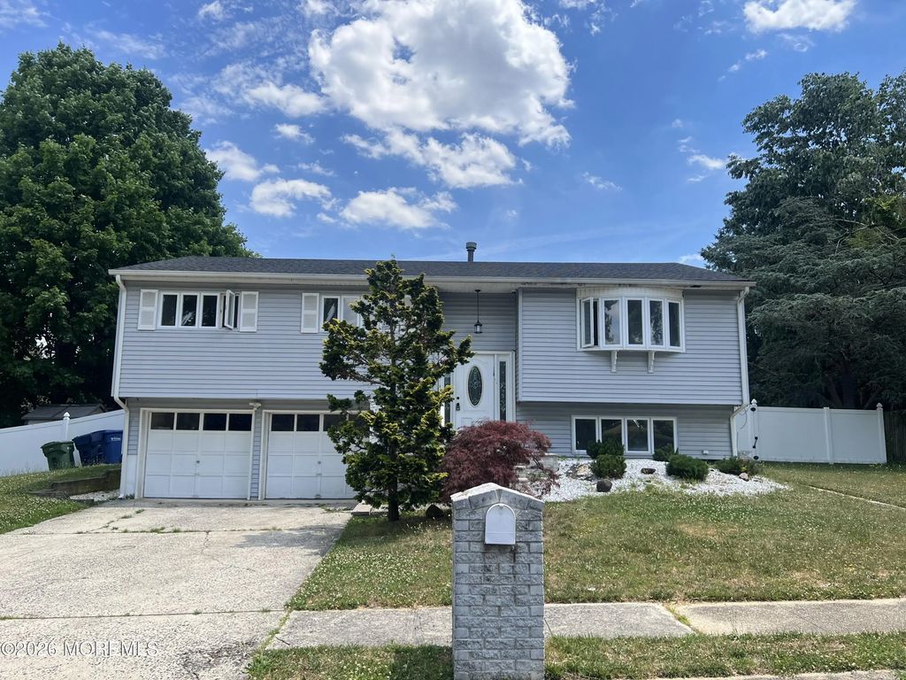 12 White Drive, Neptune Township