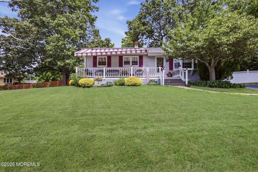 4 Roosevelt Terrace, Howell