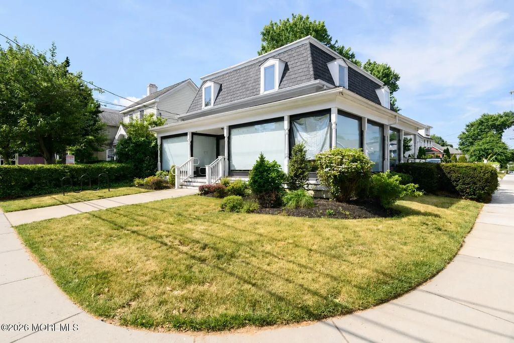 101 E River Road, Rumson