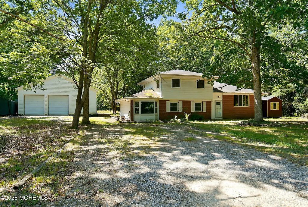 525 Goetz Lane, Jackson