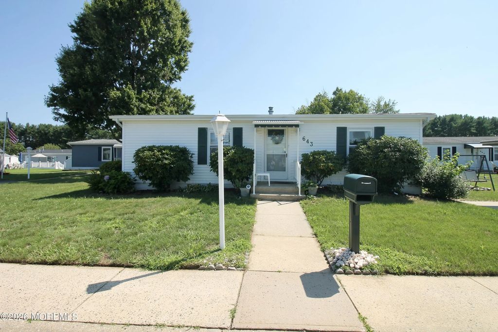 643 Dede Drive, Freehold