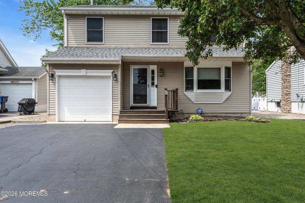 786 Garfield Avenue, Toms River