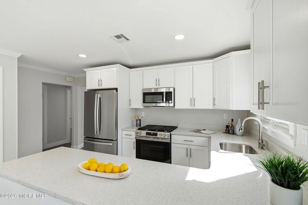 205 Bonaire Drive, Toms River