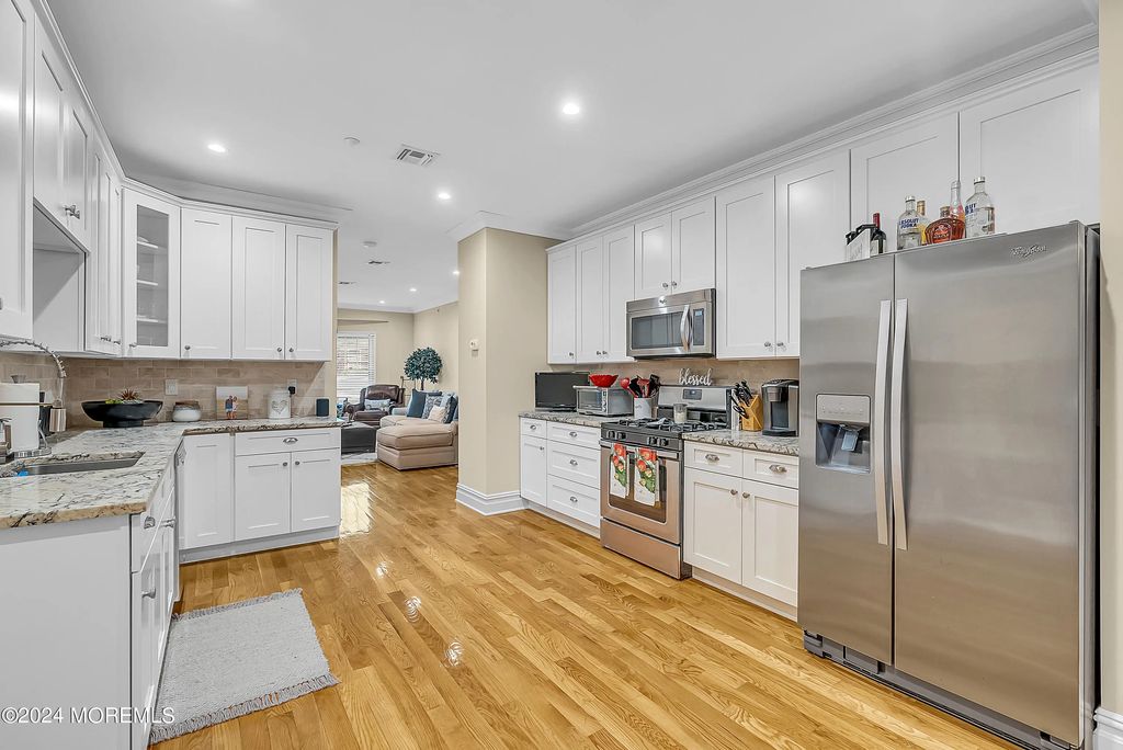564 Sairs Avenue Unit #7, Long Branch