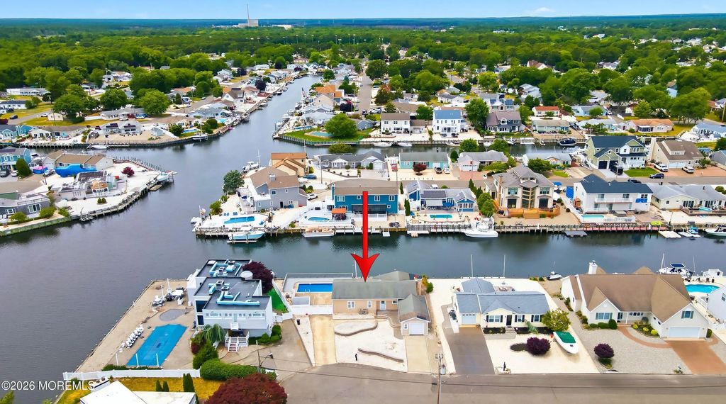 1111 Uranus Court, Forked River