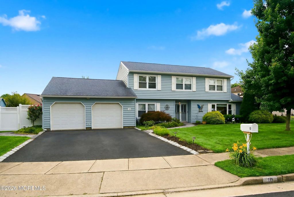 10 George Avenue, Monroe