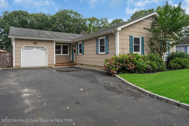 802 Laura Herbert Drive, Point Pleasant