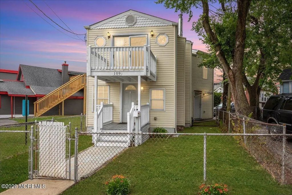 109 Poole Avenue, Union Beach