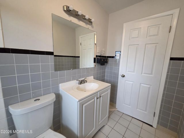 1 George Street 2, Jamesburg