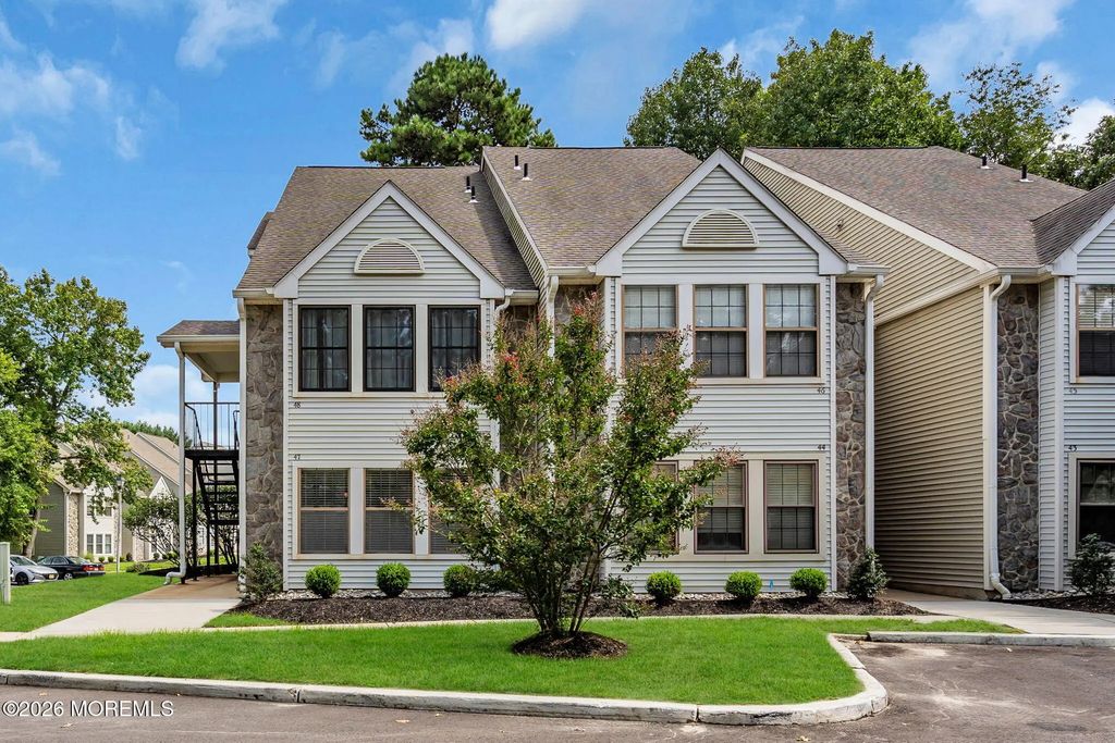 47 Chelmsford Court, Marlton