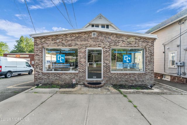 114 E Main Street, Little Falls