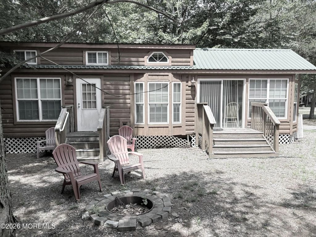 724 Monmouth Road 15, Cream Ridge