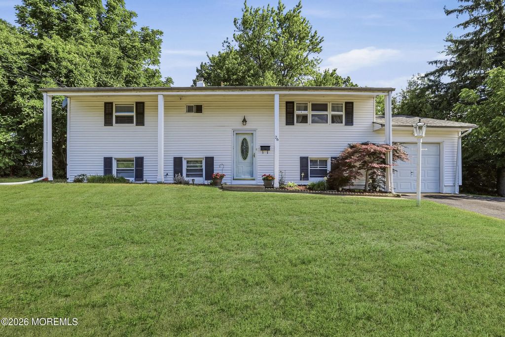 26 Newport Drive, Howell