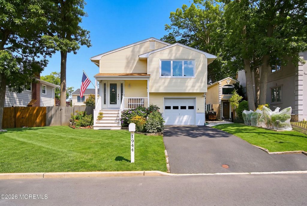 1944 Pine Meadow Avenue, Toms River