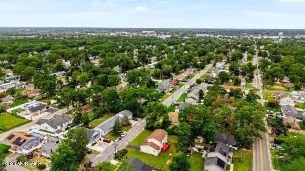 641 Ship Avenue, Beachwood