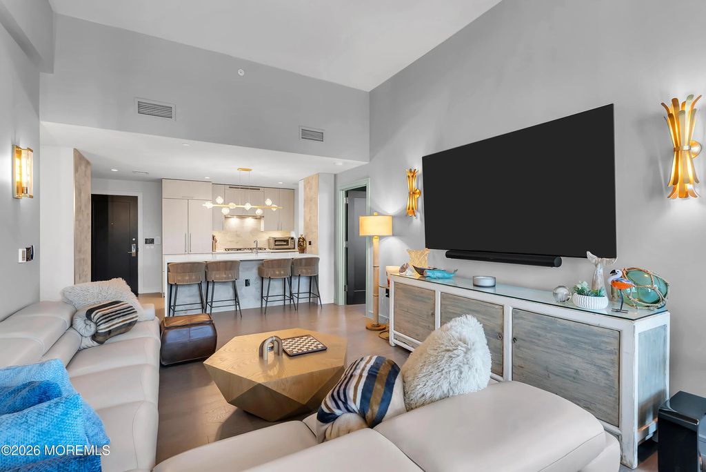 15 Morris Avenue 611, Long Branch