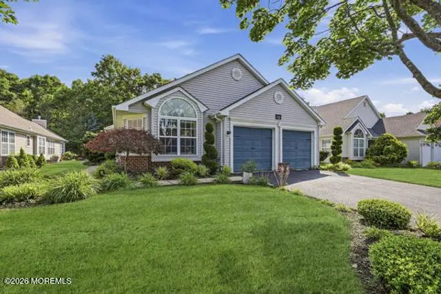 70 Rosewood Drive, Lakewood