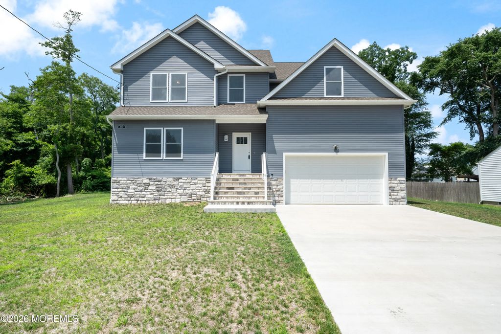605 Bay Boulevard, Bayville