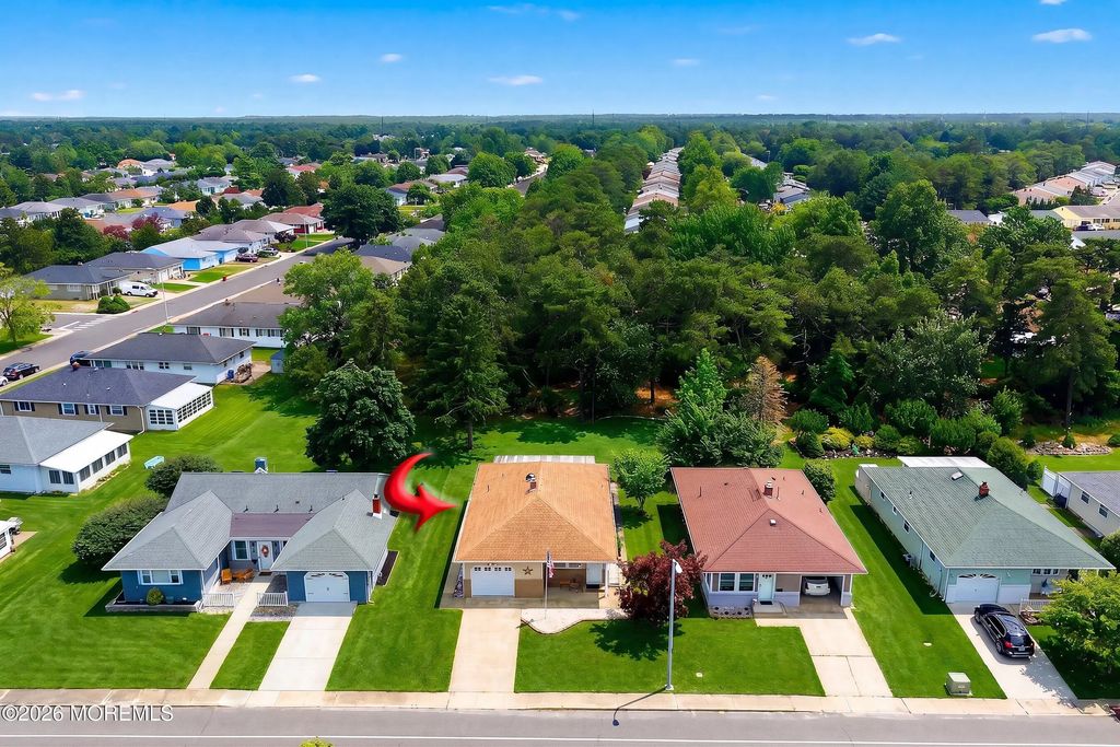438 Jamaica Boulevard, Toms River