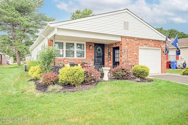 33 Lumsden Street, Toms River