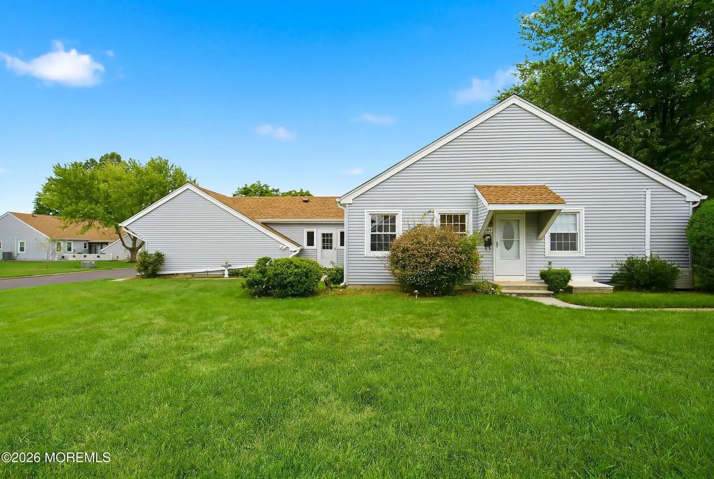 128 Korn Market A, Freehold