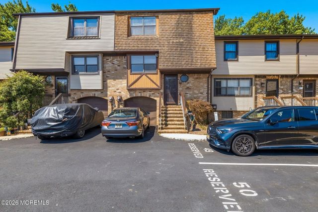 703 Merrywood Drive, Edison