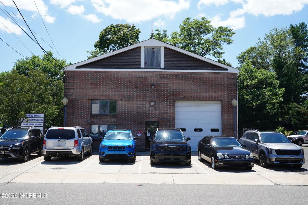 6 Spring Street, Freehold