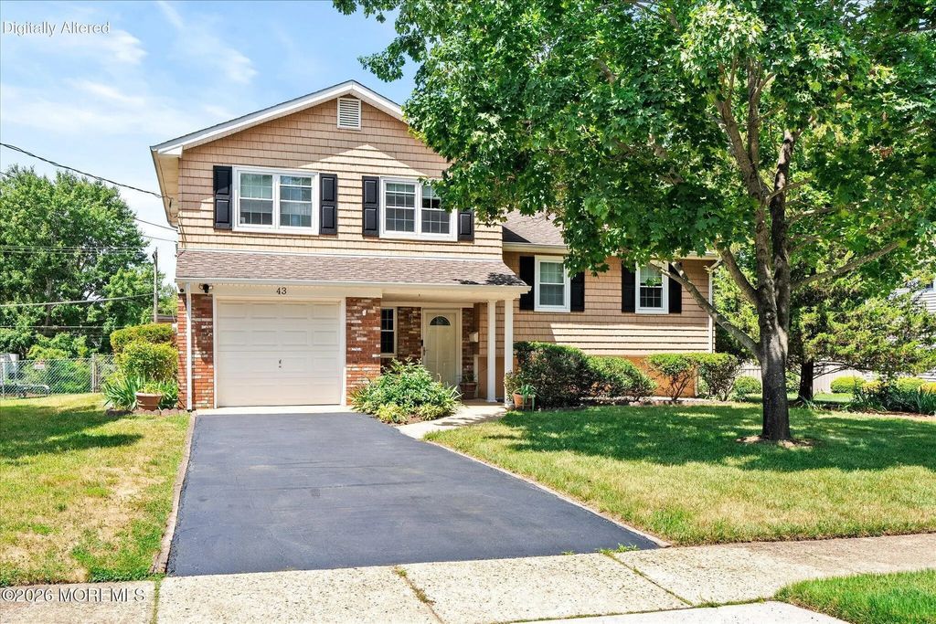 43 Brunswick Drive, Howell