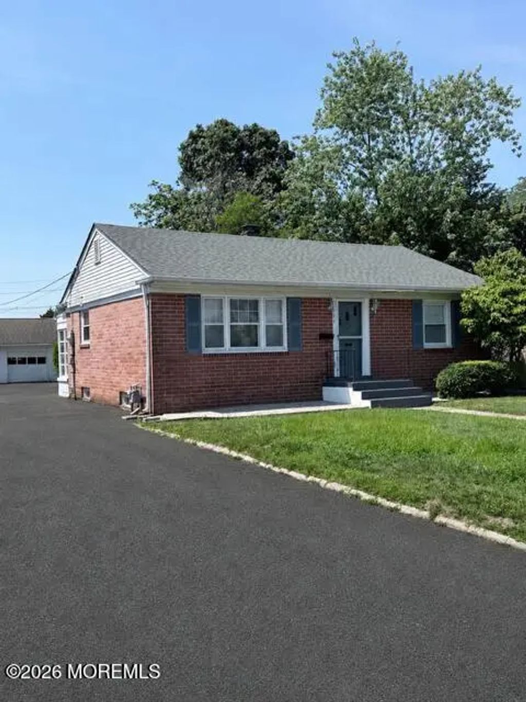 621 Essex Avenue, Spring Lake Heights