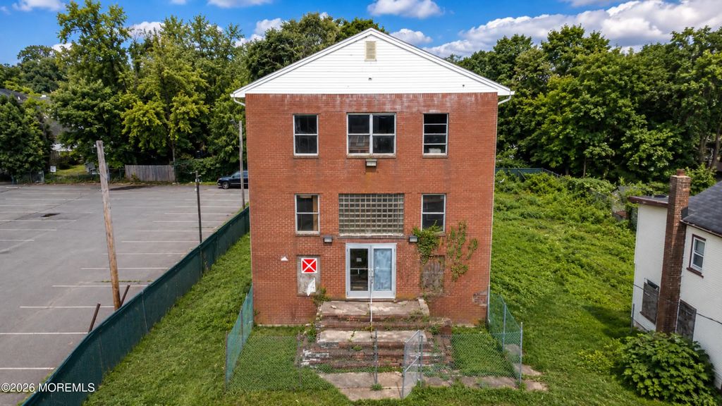 10 Avenue A, Freehold