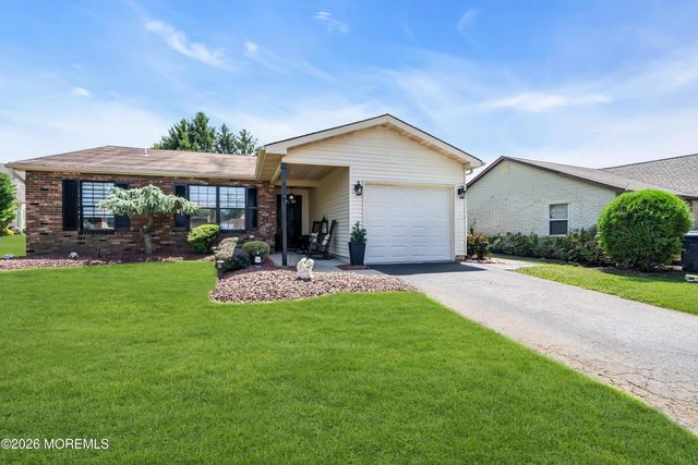 72 Clubhouse Lane, Marlboro