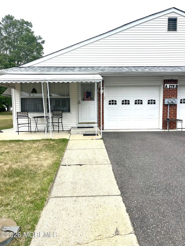178a Columbine Avenue A, Whiting