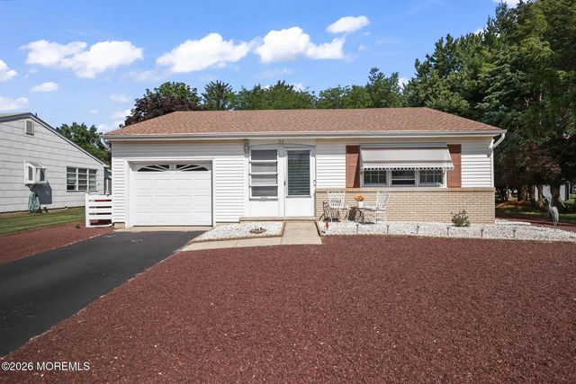23 Basset Drive, Toms River