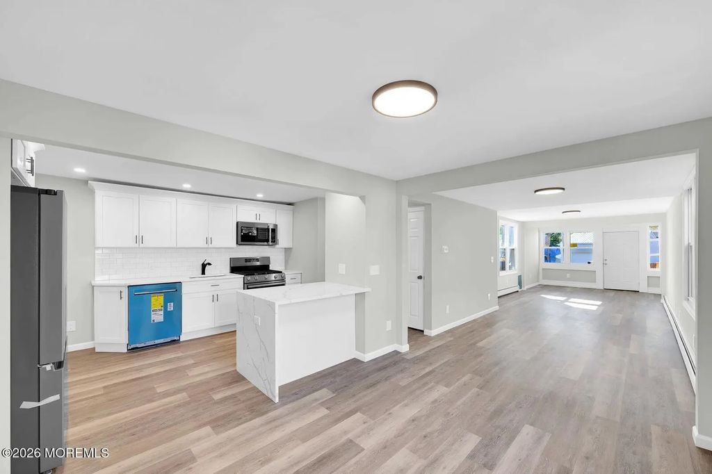 3 Monmouth Avenue, North Middletown