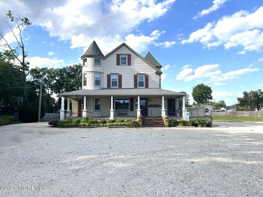 807 Ocean Road, Point Pleasant