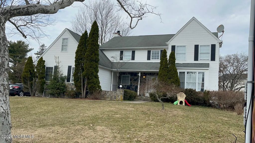407 Hollywood Avenue, Long Branch