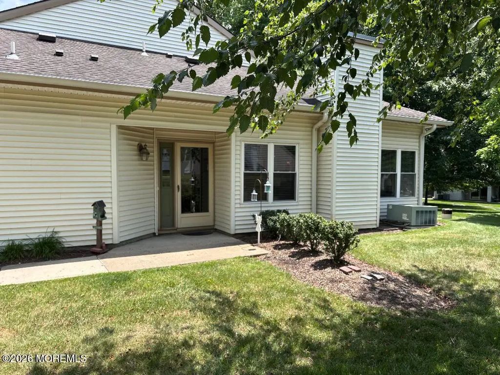 218 Ravenswood Road, Englishtown