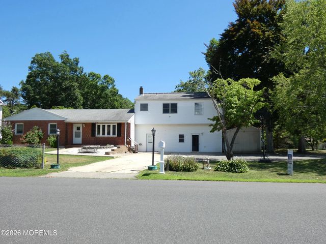 93 Outboard Avenue, Manahawkin