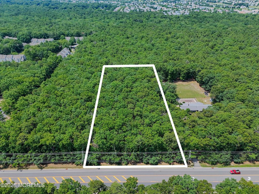 2308 Whitesville Road, Toms River
