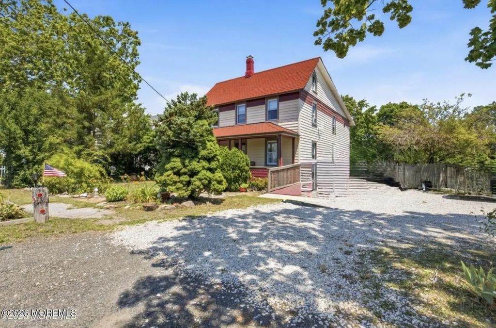 674 E Bay Avenue, Barnegat