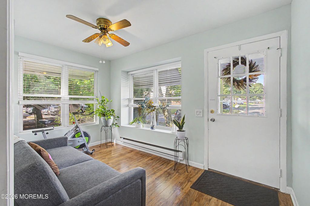 971 B Constitution Boulevard, Whiting