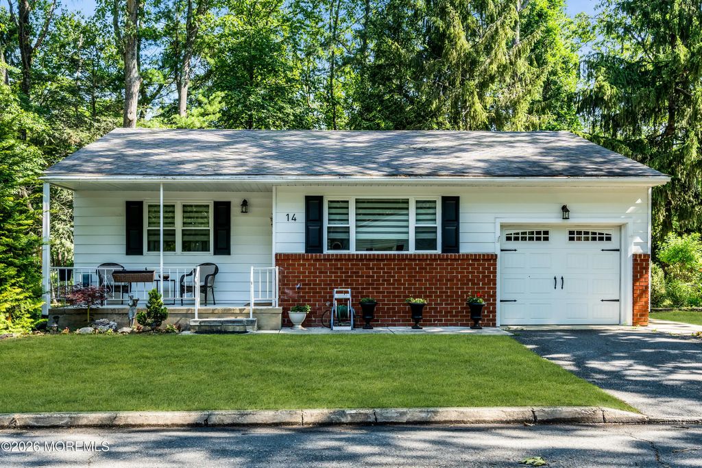 14 Michigan Avenue, Whiting