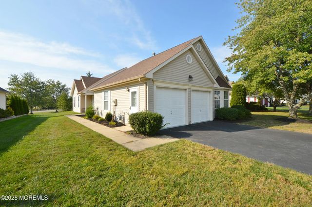 2602 Meadow Lake Drive, Toms River