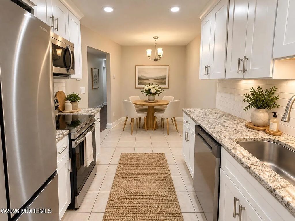 35 Amberly Drive J, Manalapan