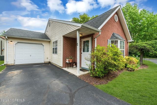 7 Kingston Close 1000, Freehold