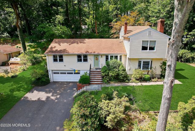 76 Long Hill Road, Gillette