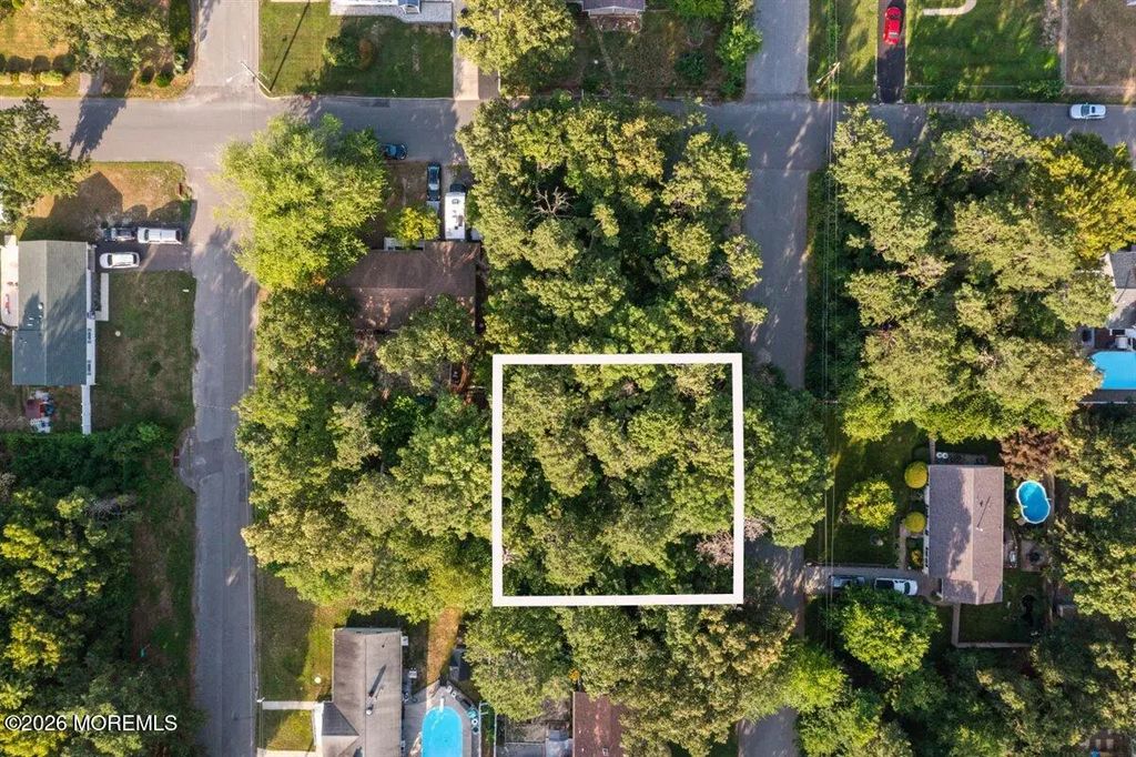 629 Tenth Avenue, Toms River